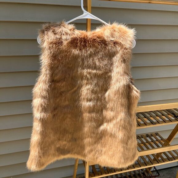 DB Fur Vest - Picture 2 of 6